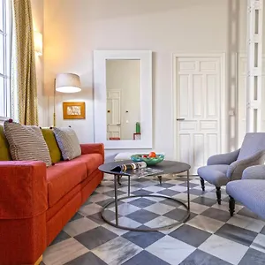 Genteel San Laureano Apartment