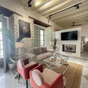 Juderia De Iii Luxury Apartment